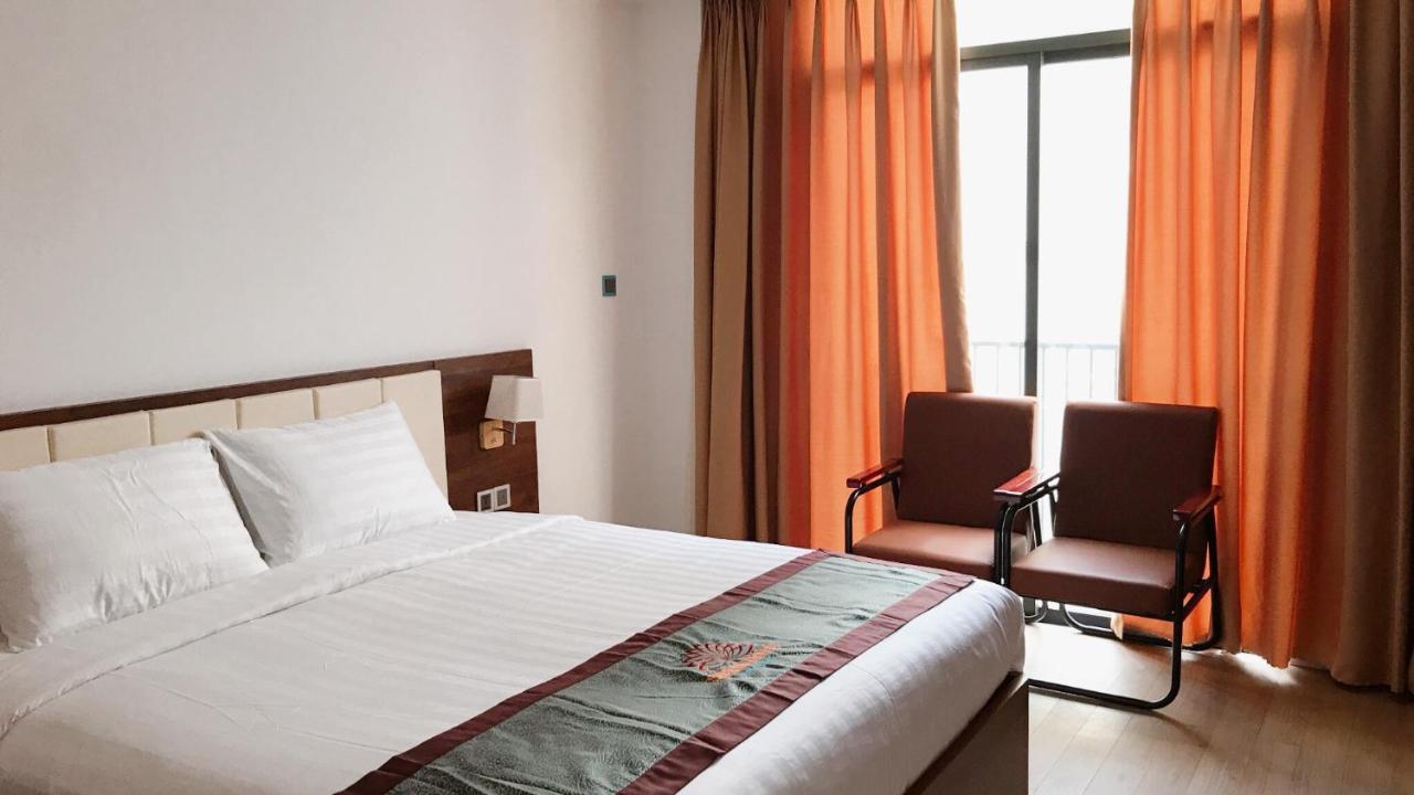 Simon Hotel Nha Trang Esterno foto